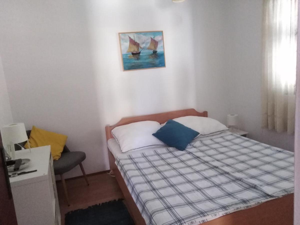 Apartments By The Sea Basina, Hvar - 542 Vrbanj Luaran gambar