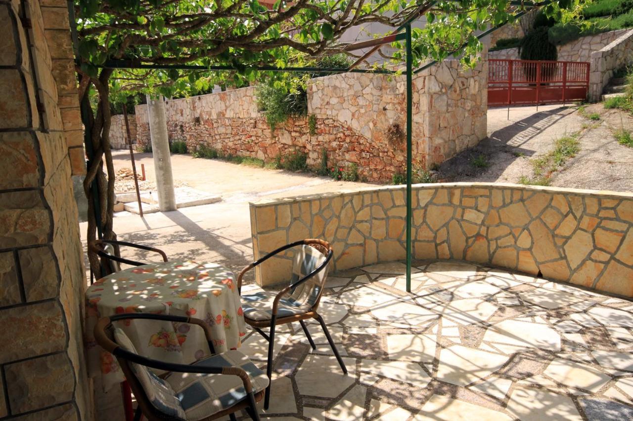 Apartments By The Sea Basina, Hvar - 542 Vrbanj Luaran gambar