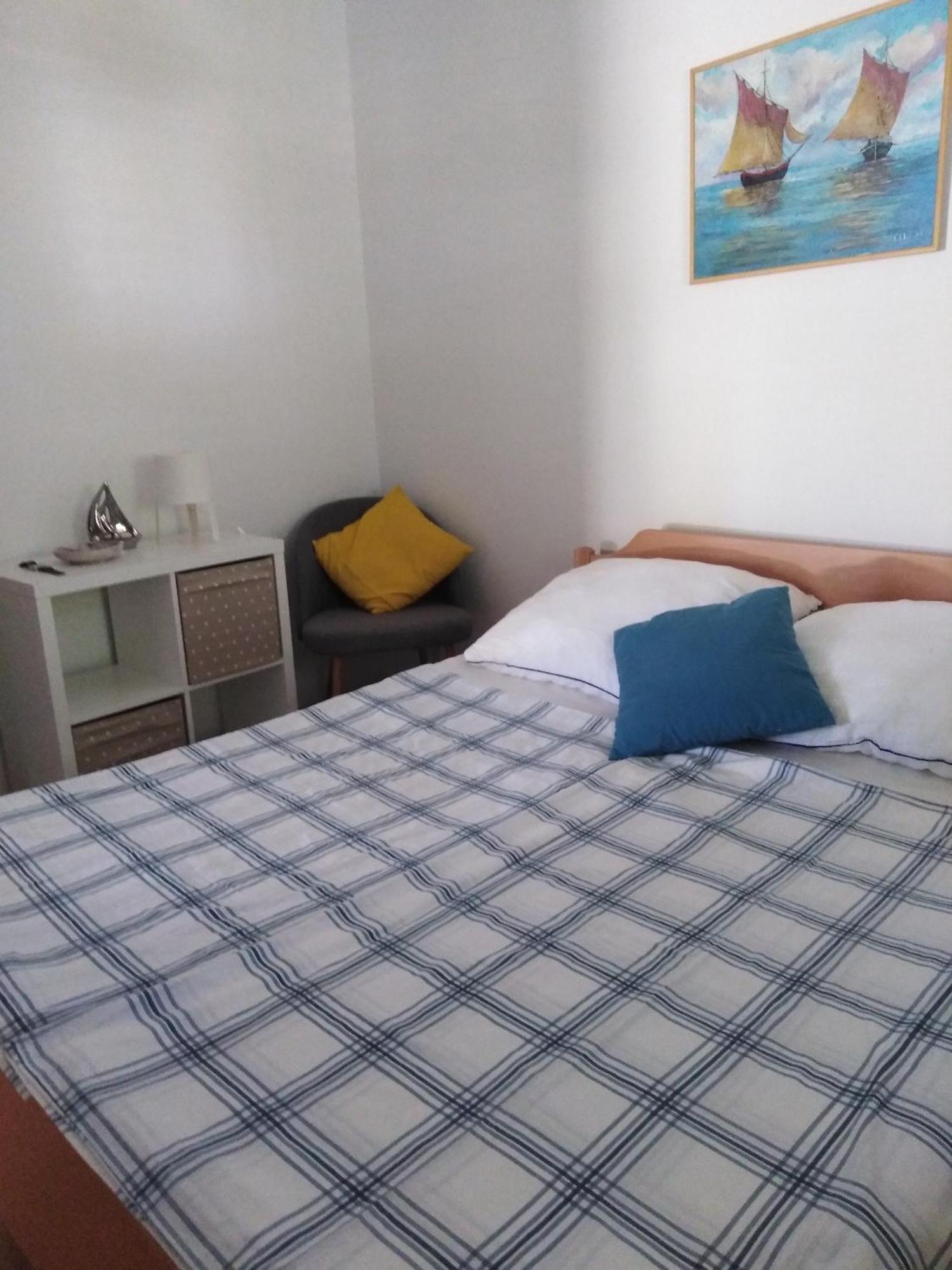Apartments By The Sea Basina, Hvar - 542 Vrbanj Bilik gambar