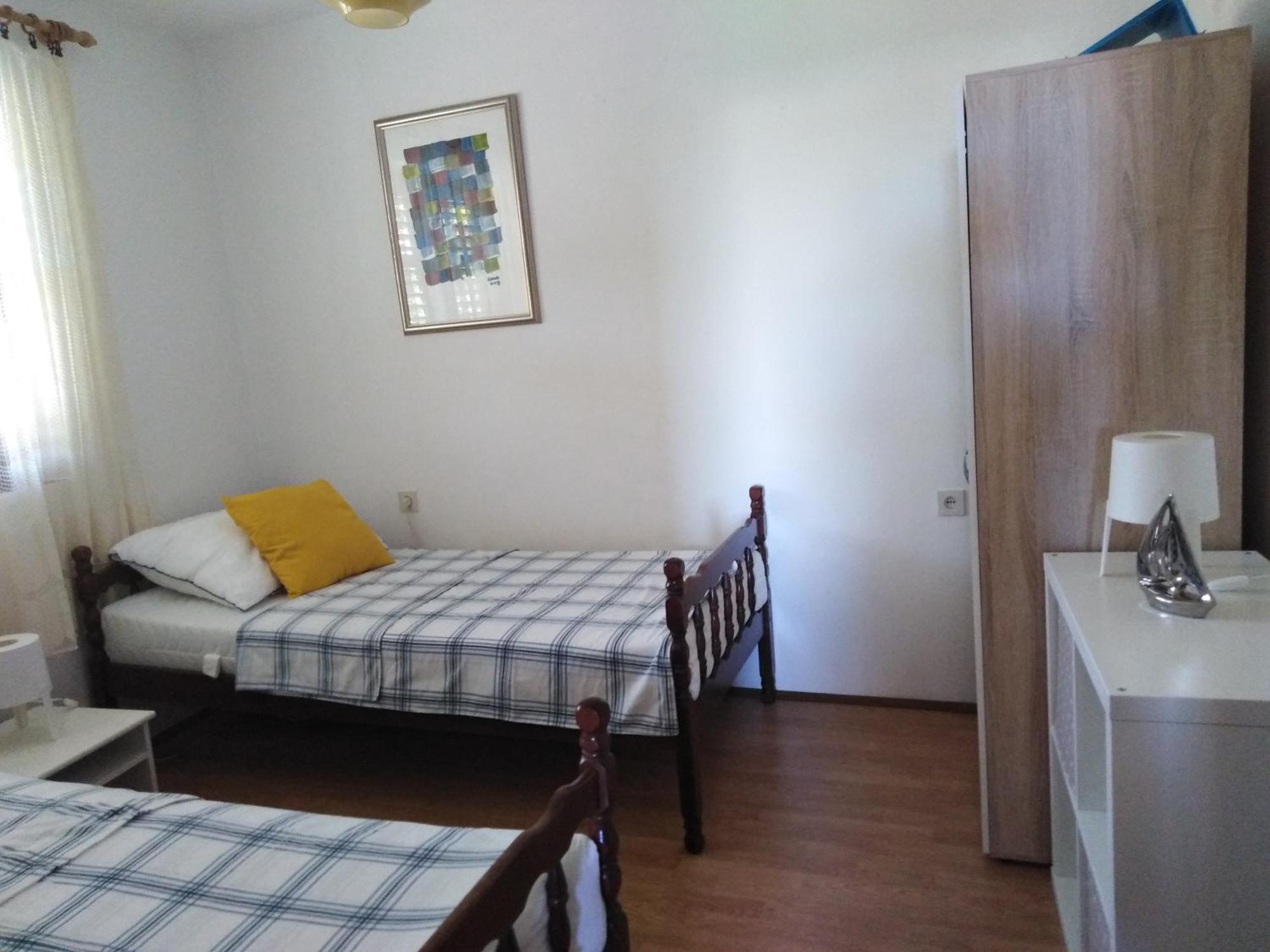 Apartments By The Sea Basina, Hvar - 542 Vrbanj Bilik gambar